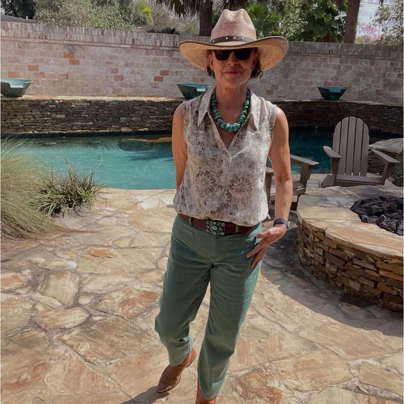 Cabi Austin Jeans - Picture 11 of 14